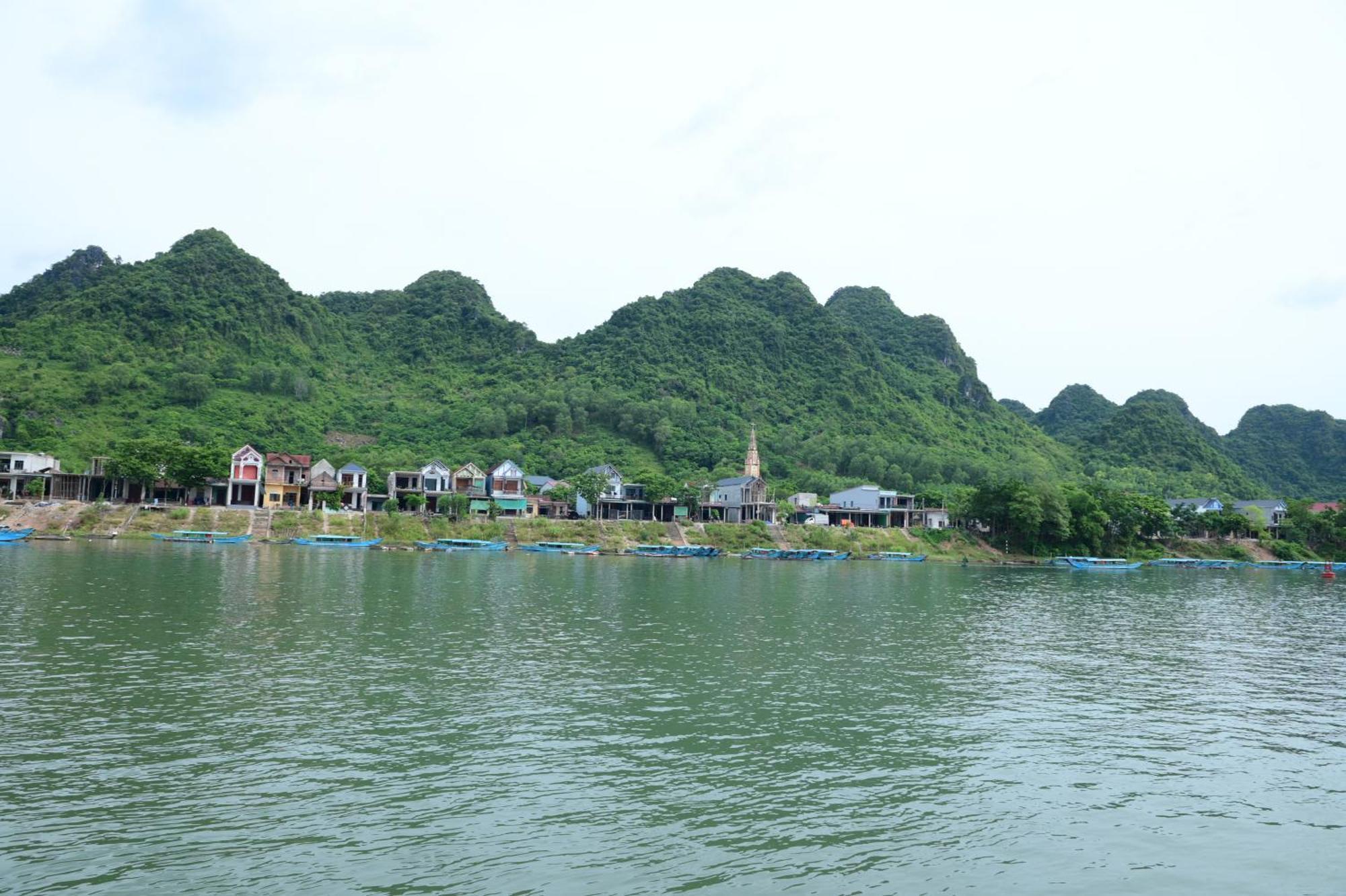 Restful River Bungalow Phong Nha Esterno foto