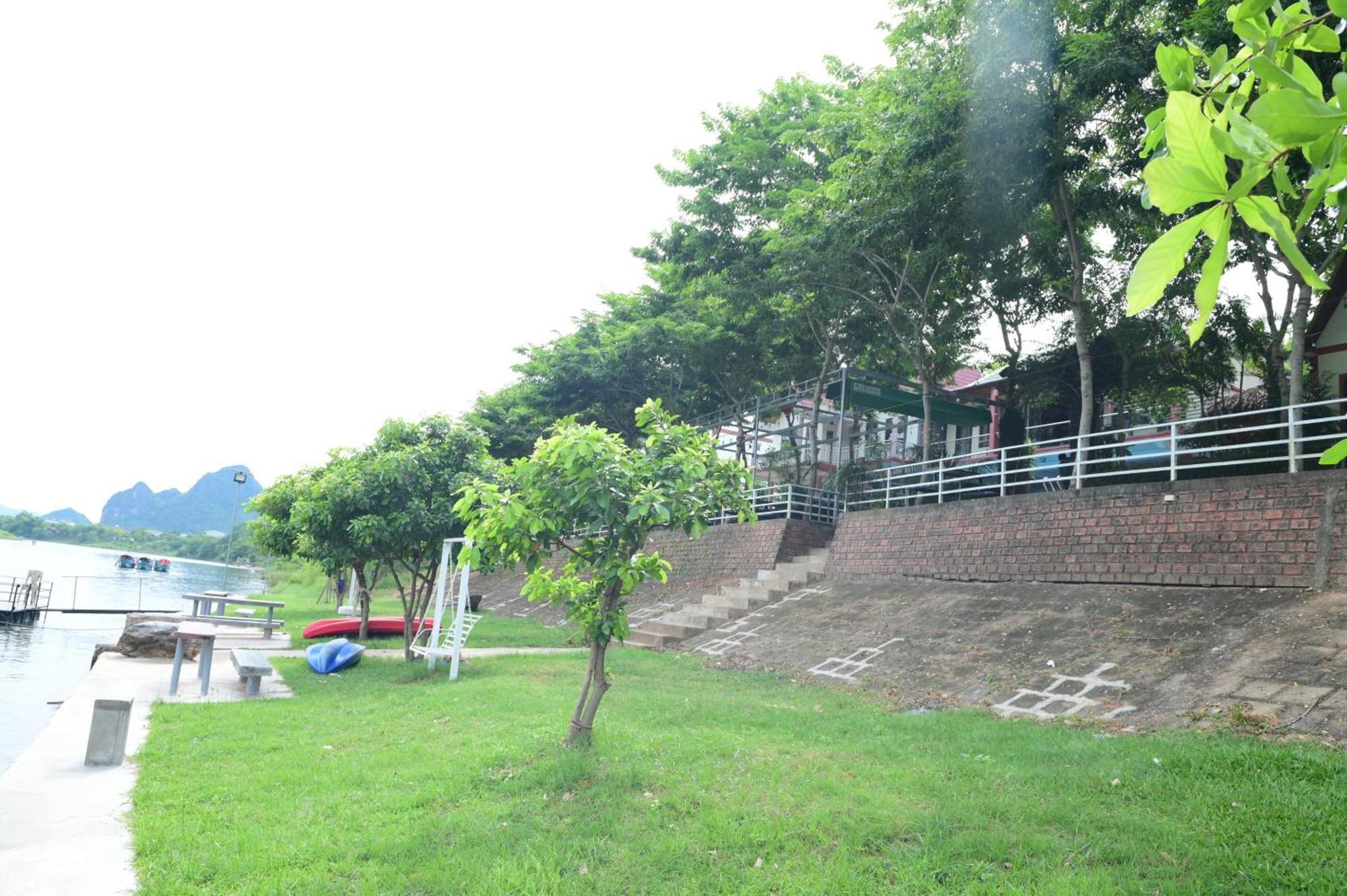 Restful River Bungalow Phong Nha Esterno foto